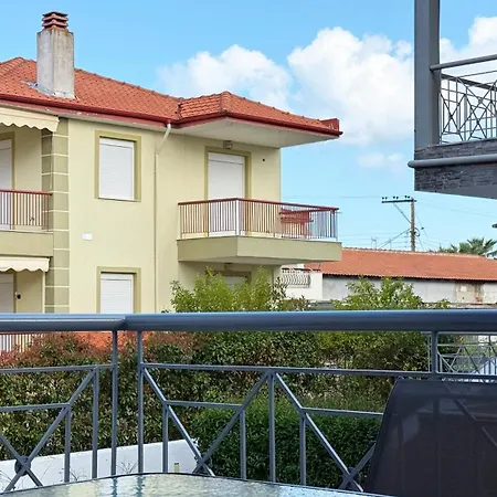 Elegant Maisonettes In Fourka By Xenius Zeus